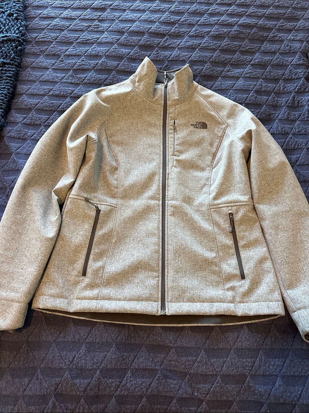 The North Face Women's Windwall Heathered Black/Gray Jacket